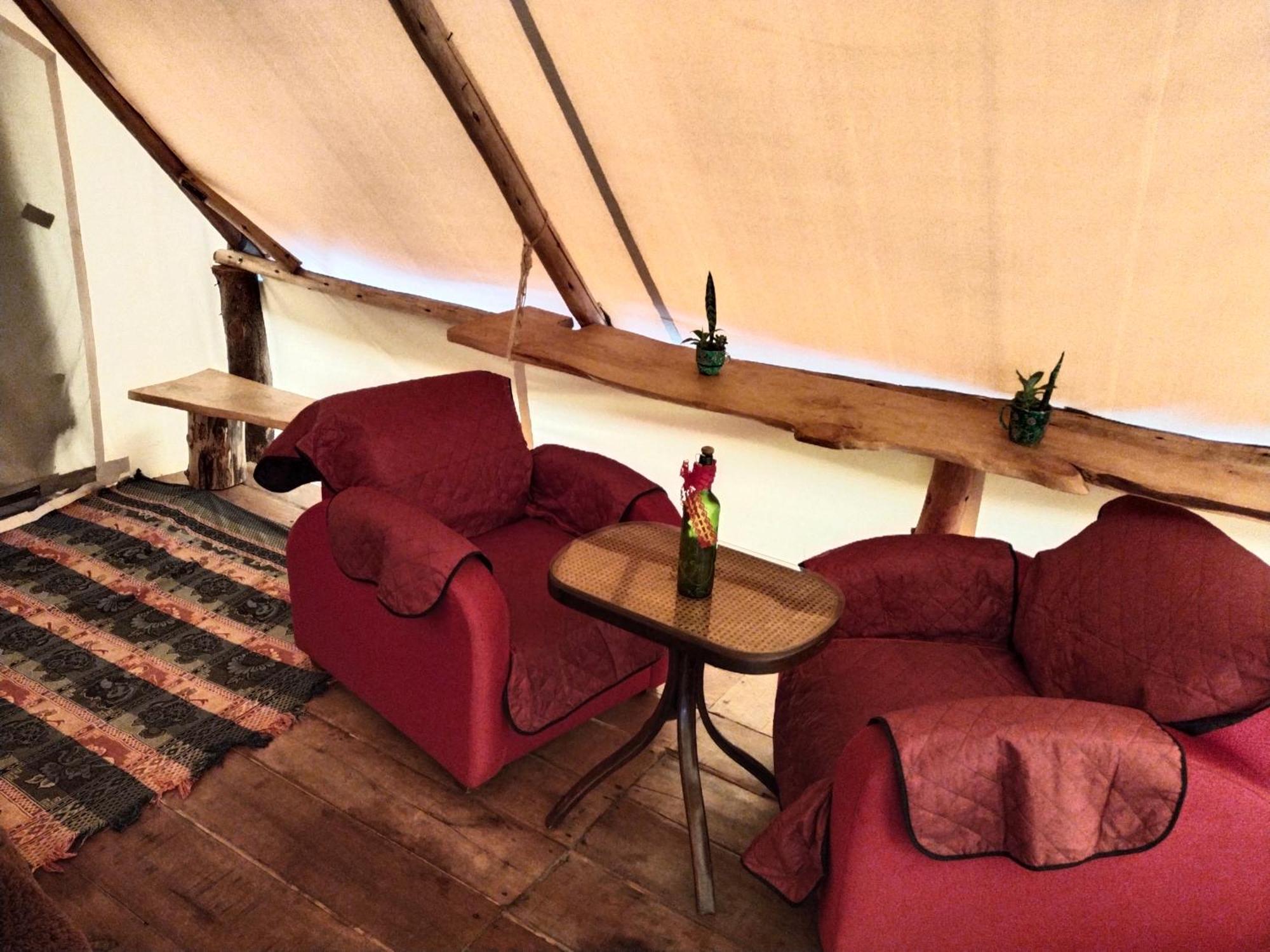 Glamping Rustiko Hostel Salento Bilik gambar